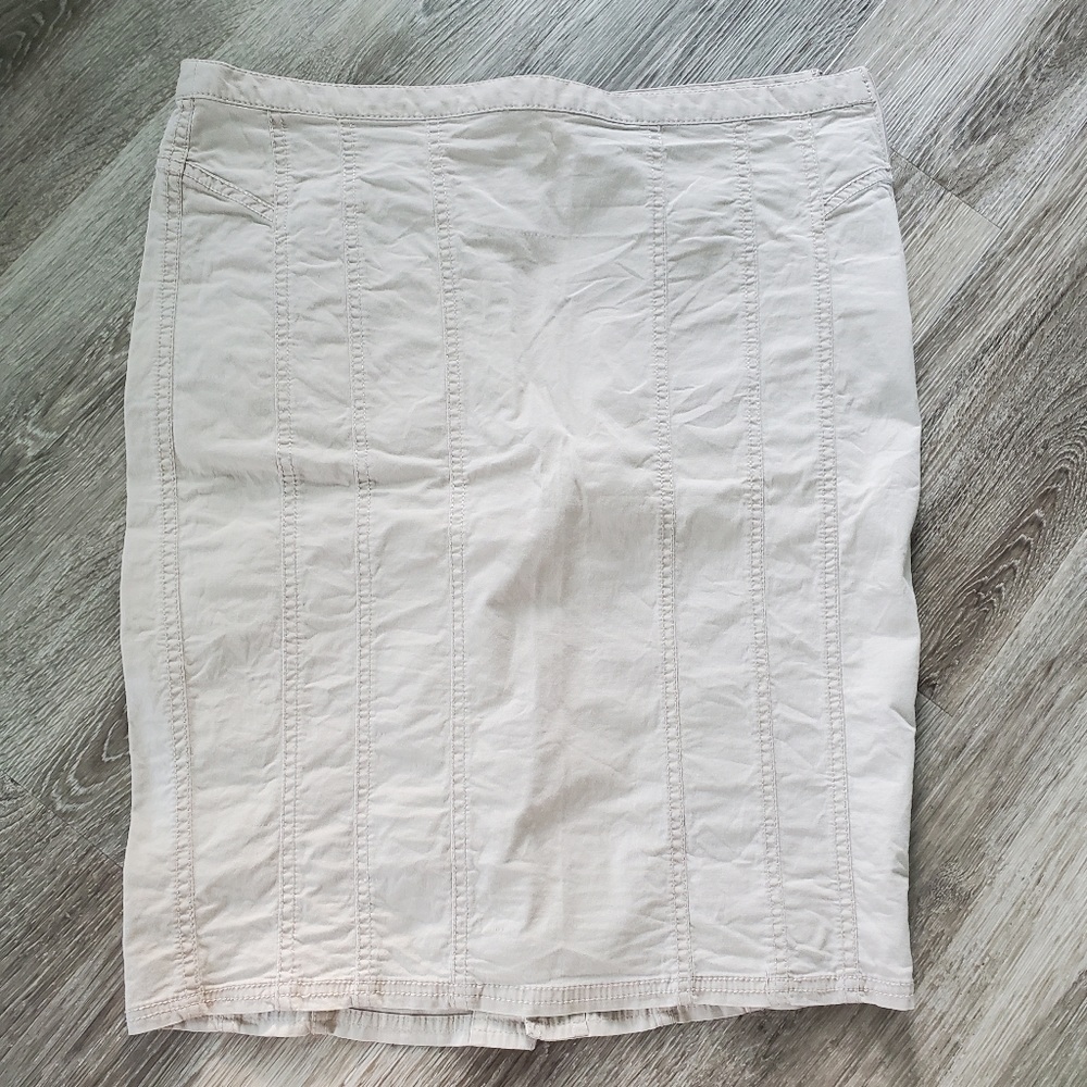 Kenneth Cole slimming skirt.
